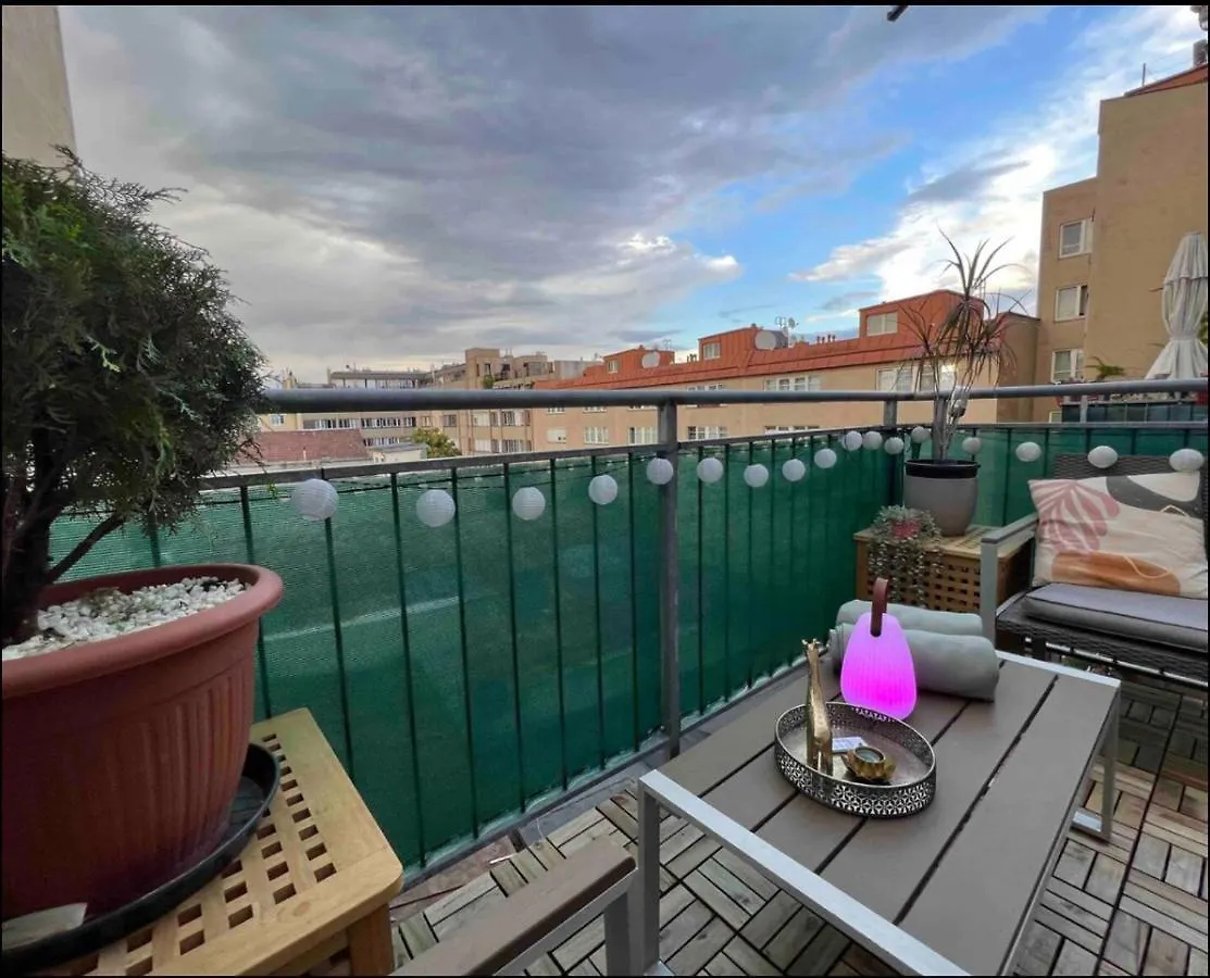 Apartment With Balcony Vienna